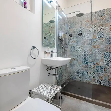 7br 7 En-suite Seafront House Jacuzzi San Ġiljan