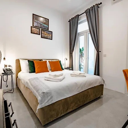 7br 7 En-suite Seafront House Jacuzzi Holiday home