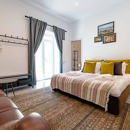 7br 7 En-suite Seafront House Jacuzzi San Ġiljan