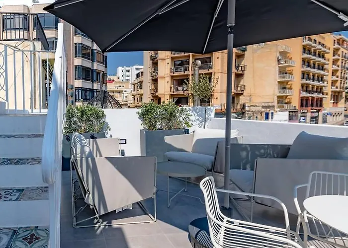 Casa de Férias 7br 7 En-suite Seafront House Jacuzzi