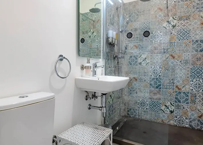 7br 7 En-suite Seafront House Jacuzzi St. Julian's